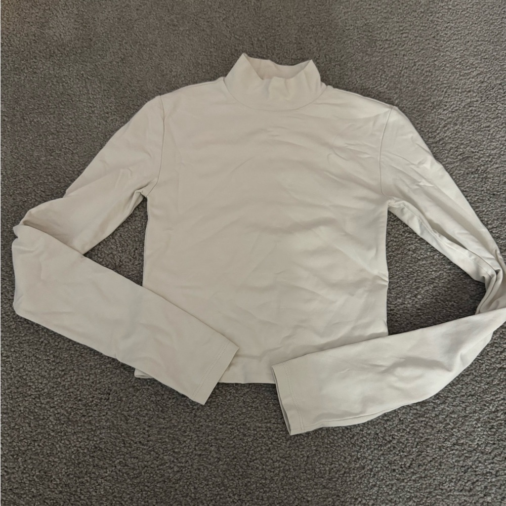 Babaton Cream Fitted contour Long Sleeve Top
